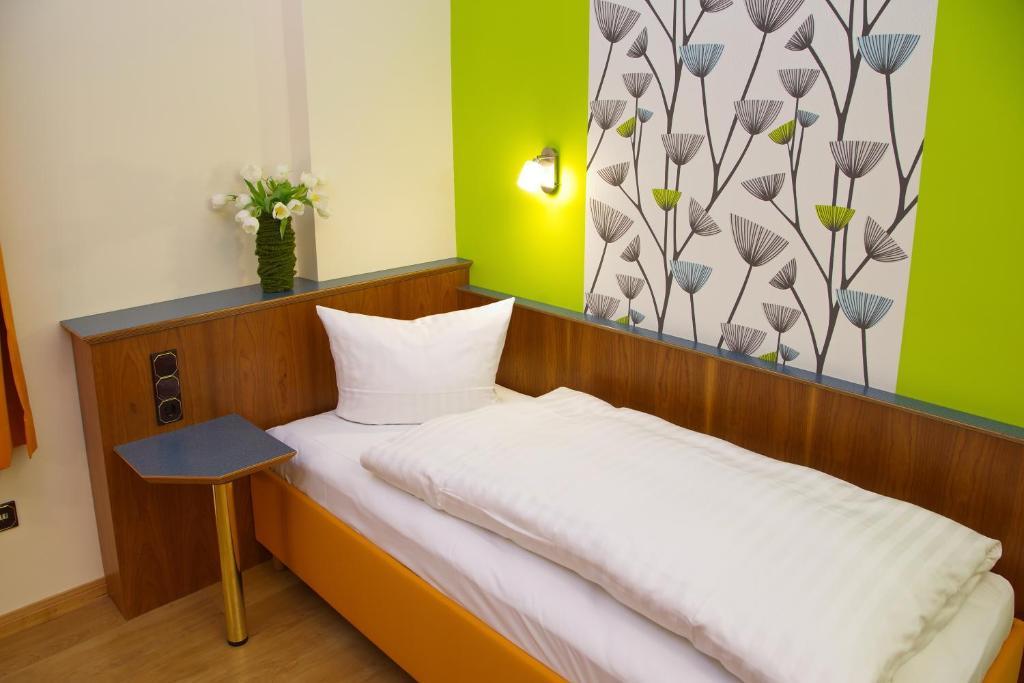 Stadtcafé Hotel garni Hammelburg Kamer foto